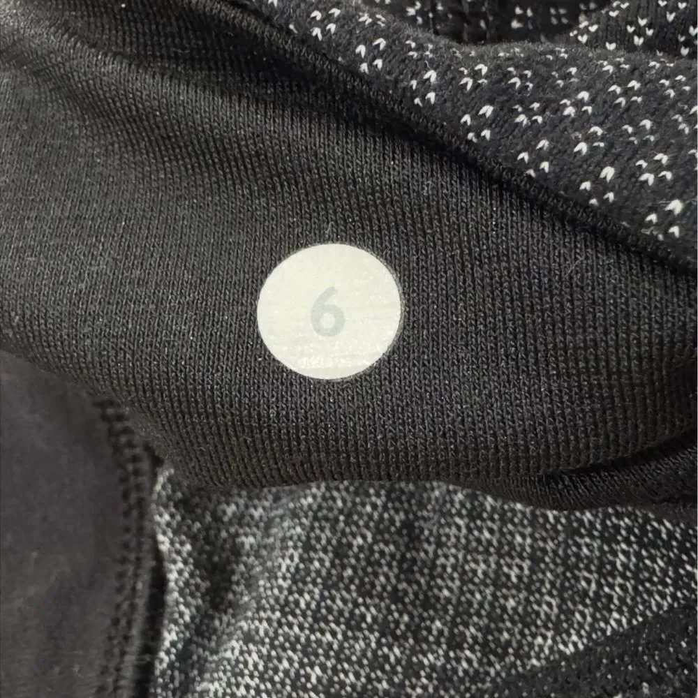 Lululemon Low Rise Boogie Shorts Athletic Women’s 6